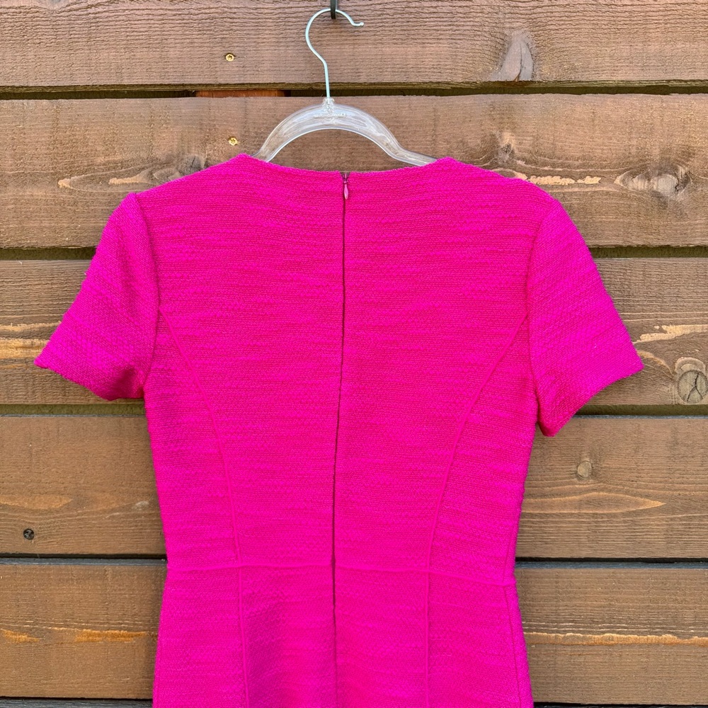 St. John Wool Blend Boucle Knit Fit & Flare Dress Sz 2 Fuchsia Pink - Picture 3 of 8